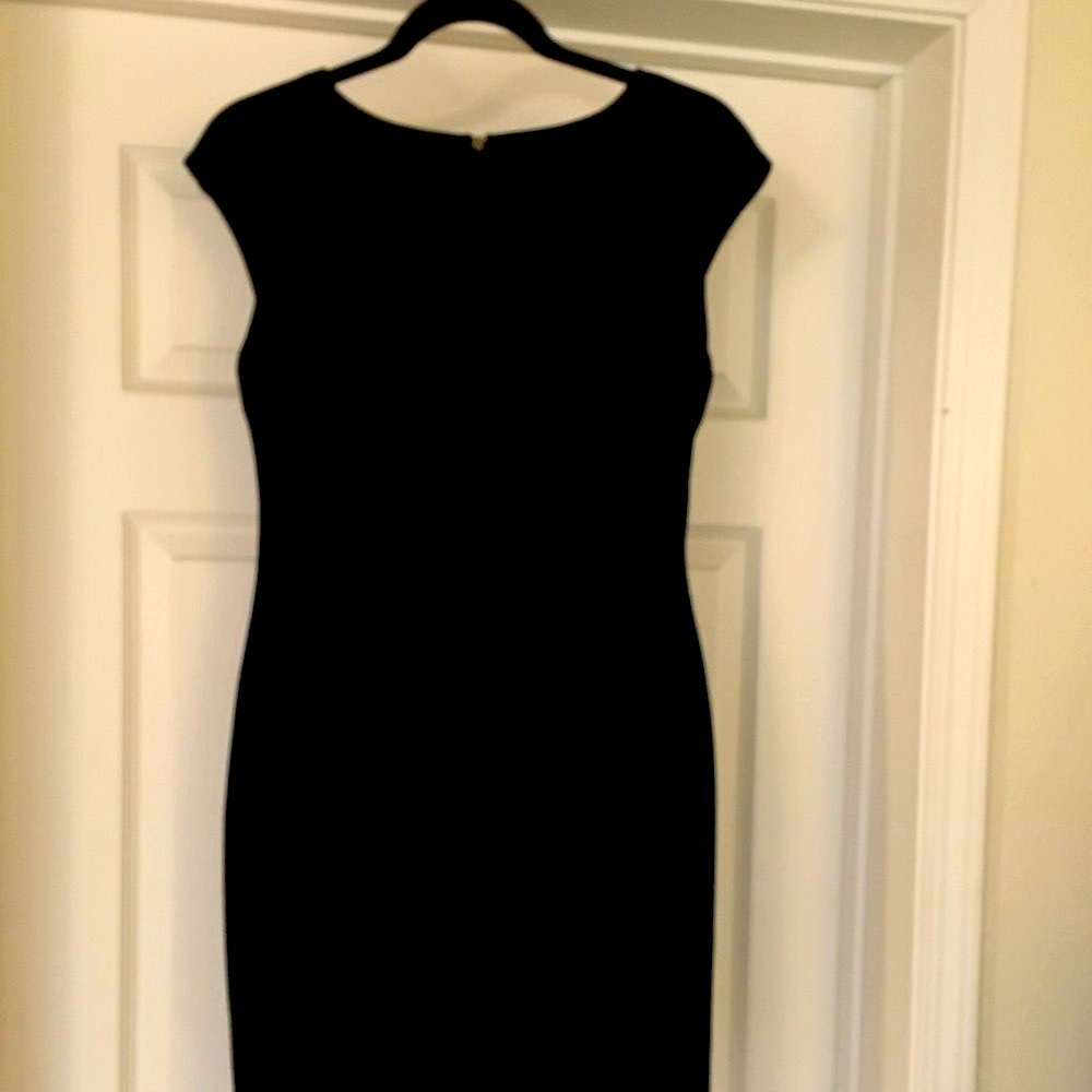 Vince Camuto little black dress Size 6